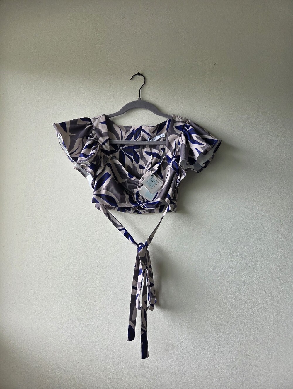 By Egreis Tie-Front Printed Crop Top - Blue & Cream